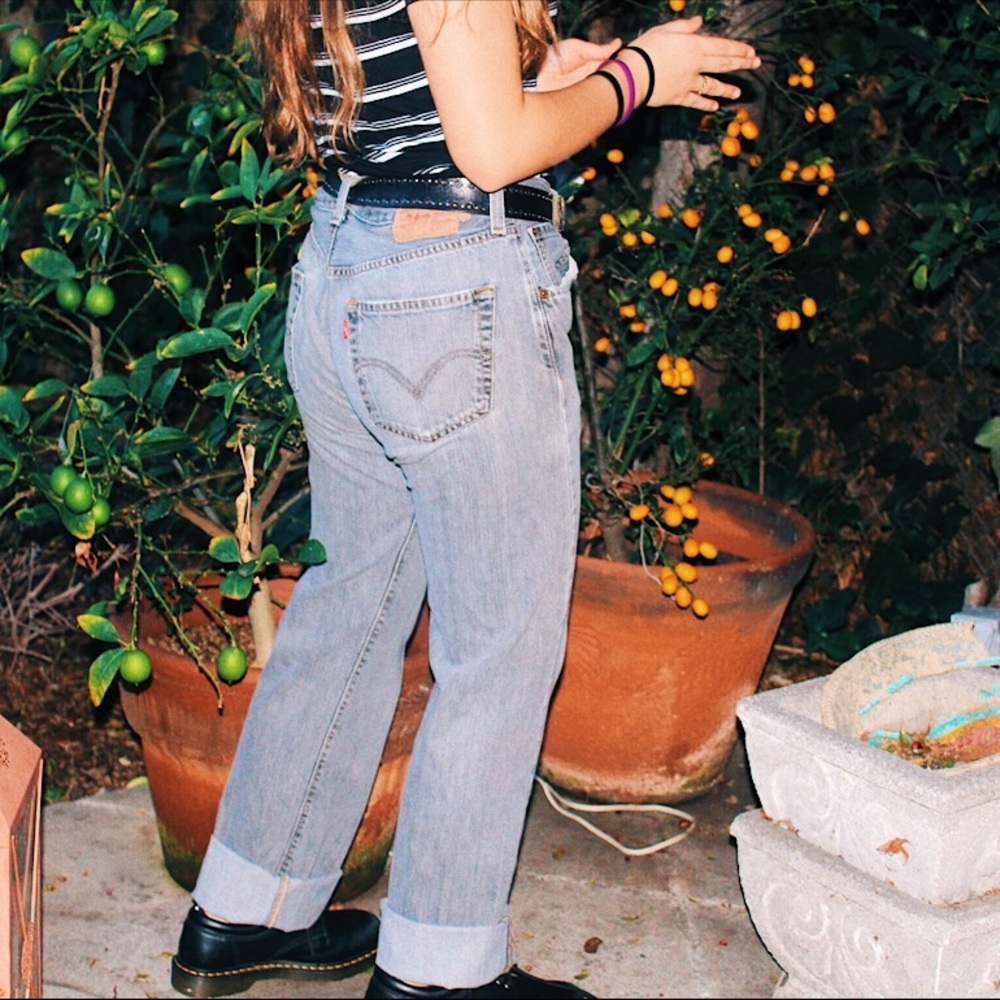 SUMMER SALE Levi's boyfriend jeans 🌿